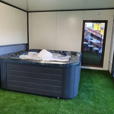 Parque de vacaciones Kwiatano - Plac Zabaw & Jacuzzi & Basen & Sauna - Budynek C *