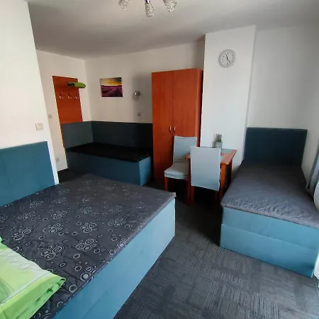 Kwiatano - Plac Zabaw & Jacuzzi & Basen & Sauna - Budynek C