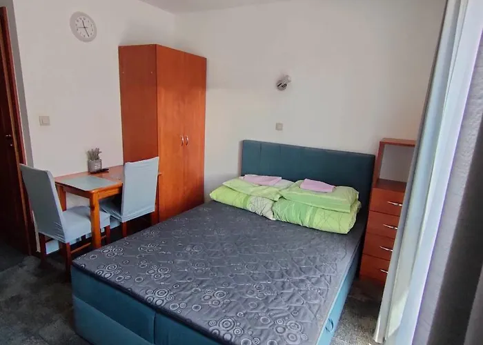 Kwiatano - Plac Zabaw & Jacuzzi & Basen & Sauna - Budynek C