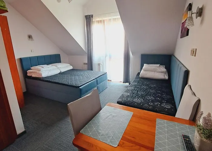 Kwiatano - Plac Zabaw & Jacuzzi & Basen & Sauna - Budynek C Grzybowo